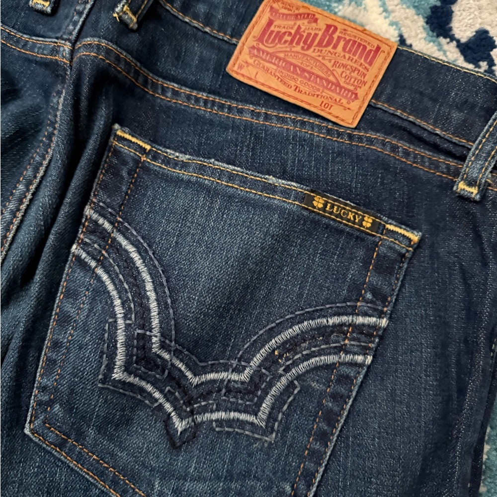 Lucky Brand woman’s Blue Jeans
